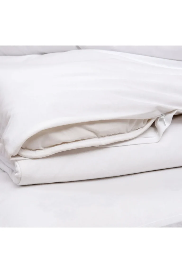 Protector™ Waterproof Zippered Duvet Protector